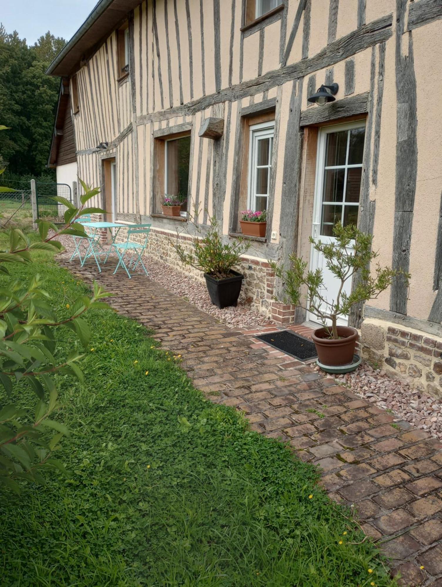 L'Escale Cormeilles (Eure) Exterior foto